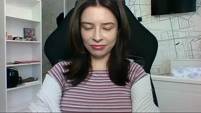 LariceSexy online show from 11-26-25, 01:12