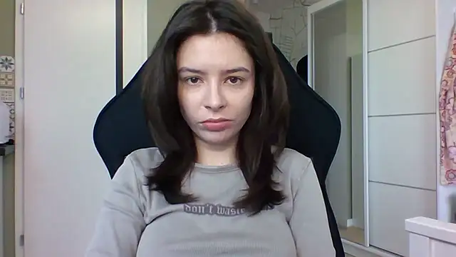 LariceSexy online show from 12-16-25, 01:05