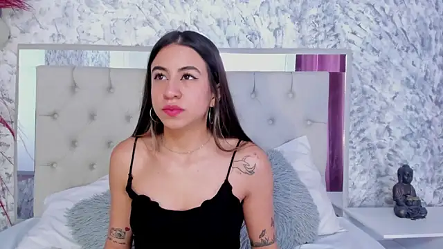 Ariana greenblat online show from 12-17-25, 04:24