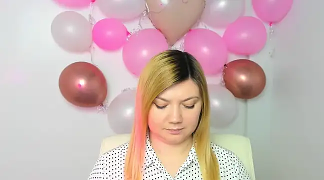 Lola moree online show from 02-19-25, 12:44