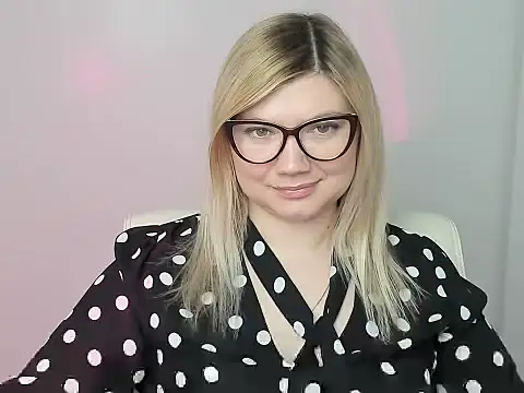 Lola moree online show from 11-03-25, 01:12