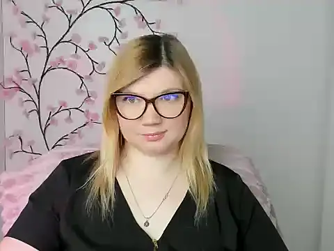 Lola moree online show from 03-30-26, 11:33