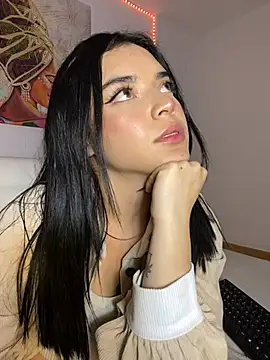 Snapshot of eileensophi chatting on 03-11-25, 06:43 eileensophi online show from 03-11-25, 06:43