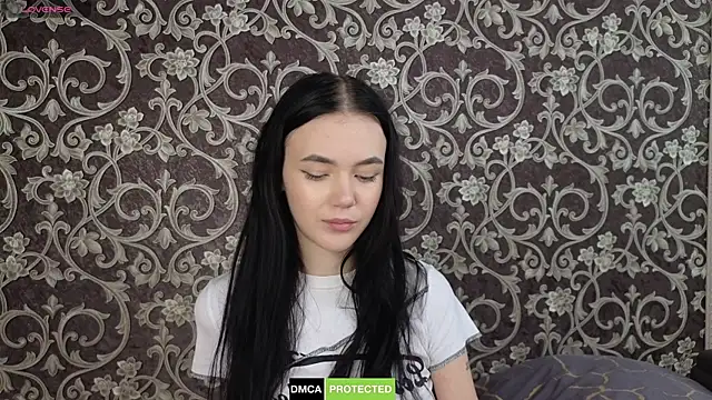 Snapshot of stacy_leas chatting on 02-07-25, 12:39 stacy leas online show from 02-07-25, 12:39