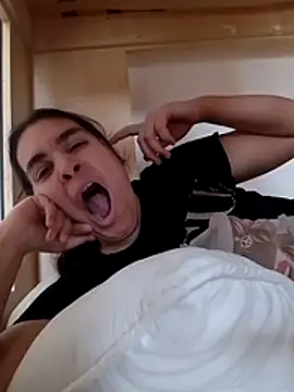 sexy lady2 online show from 04-19-26, 12:48