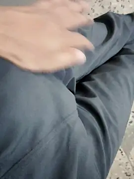 Snapshot of suggest121 chatting on 03-22-25, 05:31 suggest121 online show from 03-22-25, 05:31