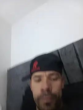 Snapshot of Drage66 chatting on 07-25-26, 05:05 Drage66 online show from 07-25-26, 05:05