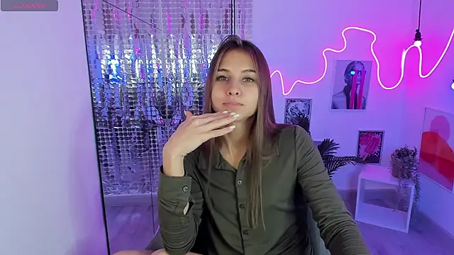 CharmBianca online show from 02-14-25, 06:08