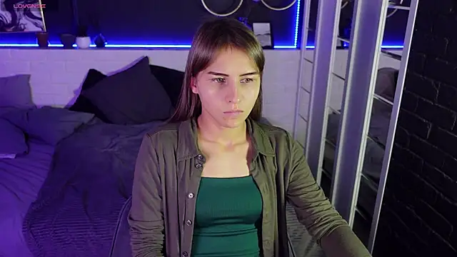 CharmBianca online show from 02-23-25, 09:00