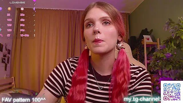 Gretchen Mol online show from 02-18-26, 07:37