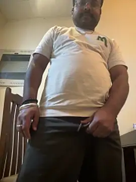 Snapshot of SoloChill chatting on 02-06-26, 11:08 SoloChill online show from 02-06-26, 11:08