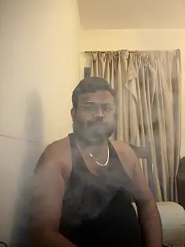Snapshot of SoloChill chatting on 04-27-26, 12:52 SoloChill online show from 04-27-26, 12:52