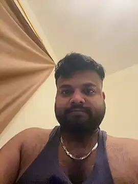 Snapshot of SoloChill chatting on 05-19-26, 05:19 SoloChill online show from 05-19-26, 05:19