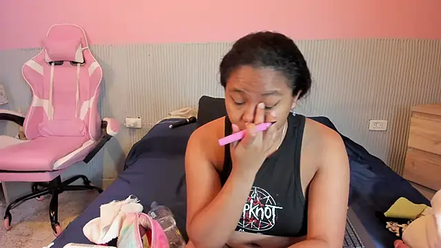 yeikafoxy online show from 11-27-25, 11:12