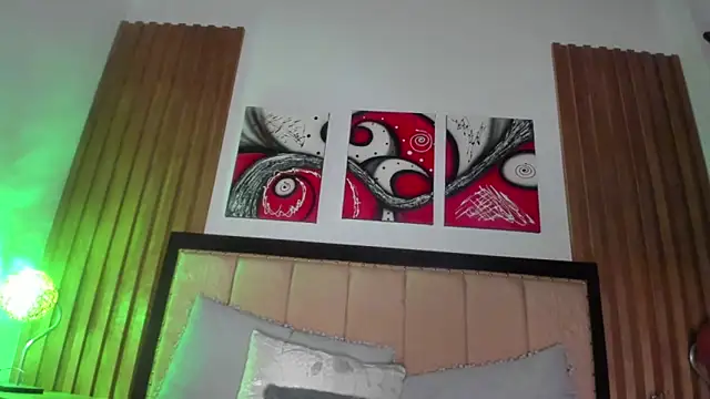 Elinnabella online show from 02-04-25, 06:14