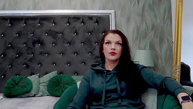 LissaAnn online show from 02-27-25, 05:36