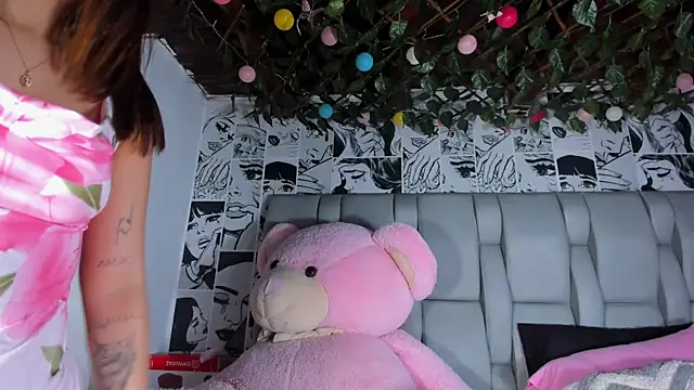 LucyRosse online show from 07-18-26, 11:25