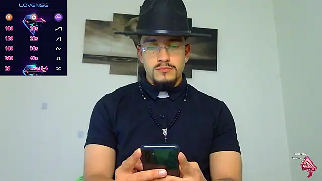 Keiviid online show from 10-31-25, 02:07