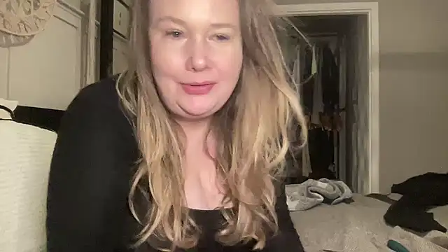 BustyHayleyUk online show from 02-04-25, 09:52