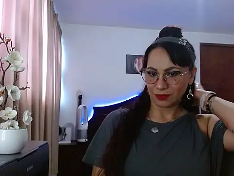 Snapshot of AloLovely_ chatting on 03-31-26, 07:58 AloLovely online show from 03-31-26, 07:58