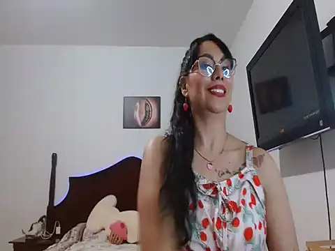 Snapshot of AloLovely_ chatting on 05-09-26, 01:55 AloLovely online show from 05-09-26, 01:55