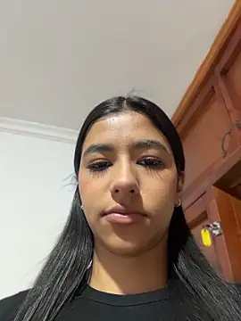 eva roseee online show from 05-15-26, 01:01