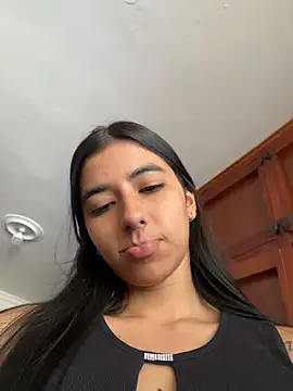 eva roseee online show from 06-11-26, 06:06