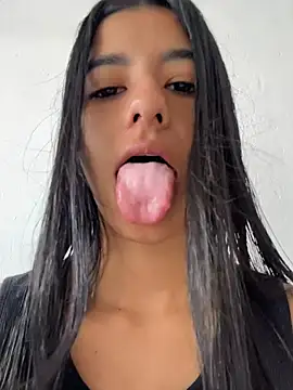 eva roseee online show from 06-20-26, 02:09