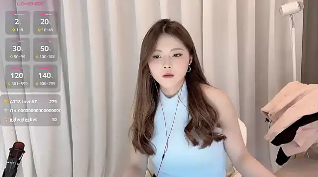 SylviaLing2007 online show from 02-10-25, 05:19