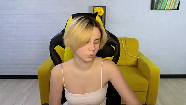 BettyCarter07 online show from 02-05-25, 09:15