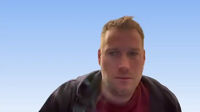 Snapshot of Christian87xxx chatting on 01-30-25, 04:48 Christian87xxx online show from 01-30-25, 04:48