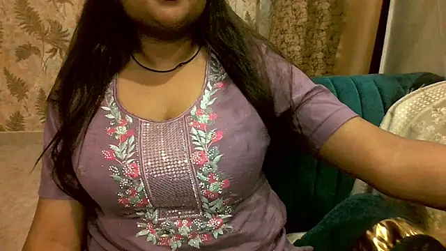 Snapshot of Kannu- chatting on 05-14-26, 04:14 Kannu- online show from 05-14-26, 04:14