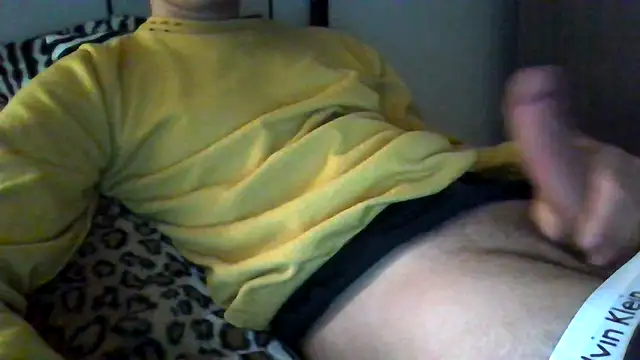 Snapshot of tommyboyteen chatting on 02-27-25, 09:00 tommyboyteen online show from 02-27-25, 09:00