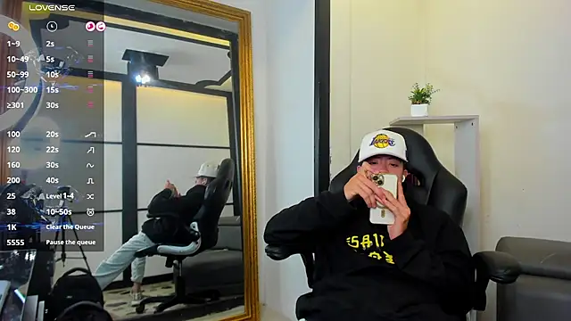 marcuscollins1  online show from 11-13-25, 03:33