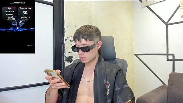 marcuscollins1  online show from 11-25-25, 01:55