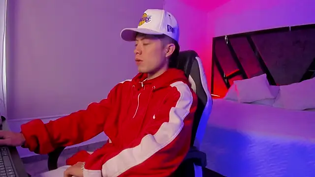 marcuscollins1  online show from 11-30-25, 01:37