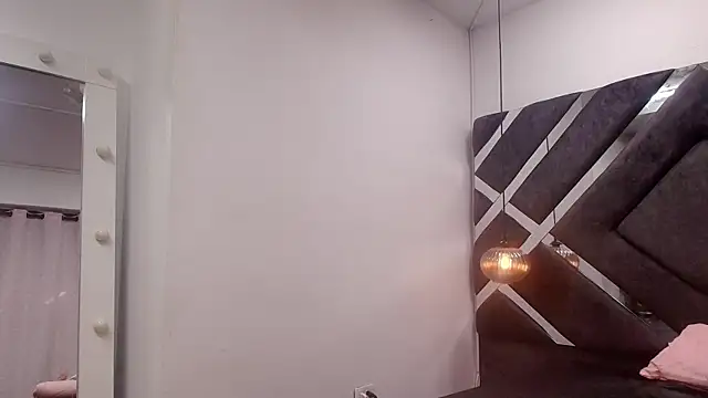 sara lopee1 online show from 09-30-25, 11:59