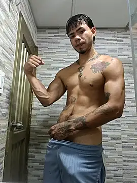 Niick01  online show from 12-22-25, 05:43