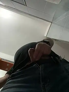 Snapshot of fuocovivo4 chatting on 02-08-25, 02:38 fuocovivo4 online show from 02-08-25, 02:38