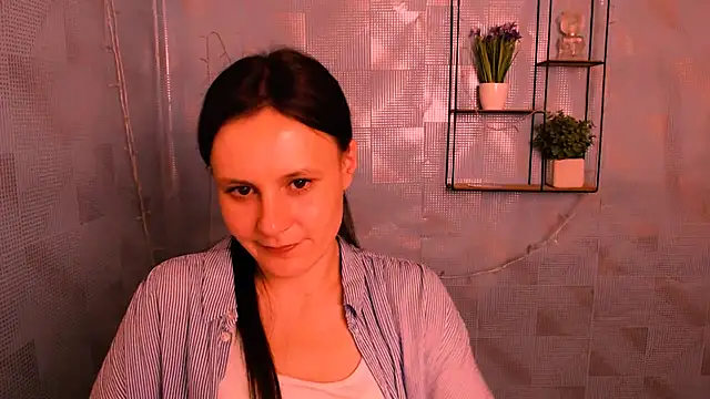 ValeriaHeart  online show from 02-04-25, 06:49