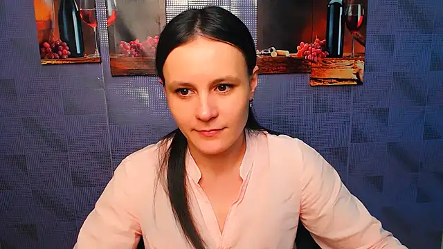 ValeriaHeart  online show from 02-19-25, 08:33