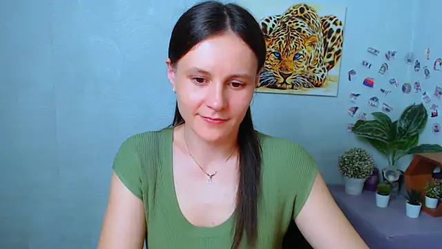 ValeriaHeart  online show from 03-03-26, 02:01
