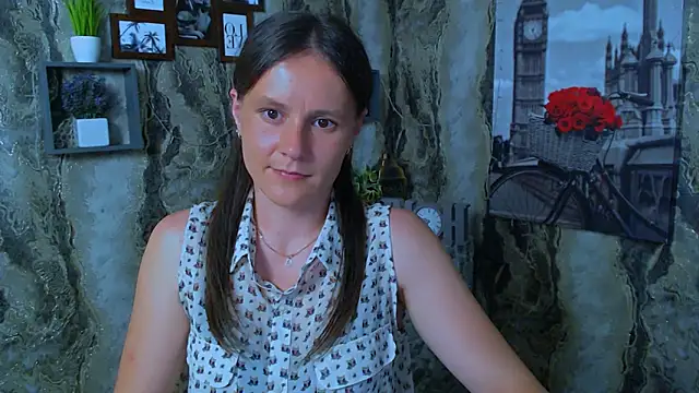 Snapshot of ValeriaHeart_ chatting on 05-23-26, 01:37 ValeriaHeart online show from 05-23-26, 01:37