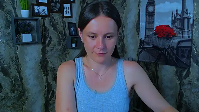 Snapshot of ValeriaHeart_ chatting on 05-27-26, 01:41 ValeriaHeart online show from 05-27-26, 01:41