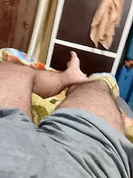 Snapshot of Hot_funky_boy chatting on 03-06-25, 06:59 Hot funky boy online show from 03-06-25, 06:59