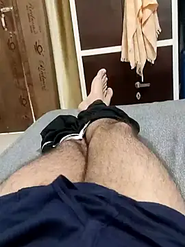 Snapshot of Hot_funky_boy chatting on 03-14-25, 08:42 Hot funky boy online show from 03-14-25, 08:42