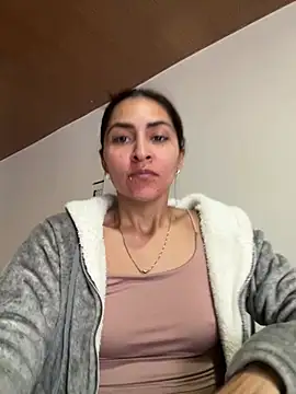 Sofiadelacruz online show from 07-12-26, 01:57