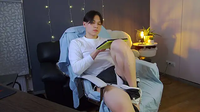 Snapshot of just_gay_ chatting on 02-15-25, 04:14 just gay online show from 02-15-25, 04:14