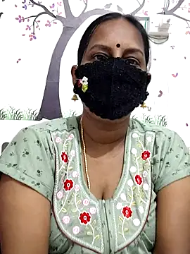 Snapshot of Tamil_Meera12 chatting on 04-25-26, 03:20 Tamil Meera12 online show from 04-25-26, 03:20