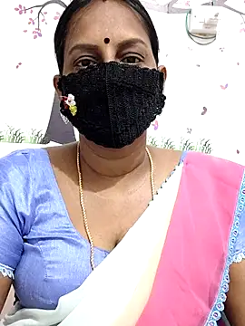 Snapshot of Tamil_Meera12 chatting on 04-26-26, 11:52 Tamil Meera12 online show from 04-26-26, 11:52